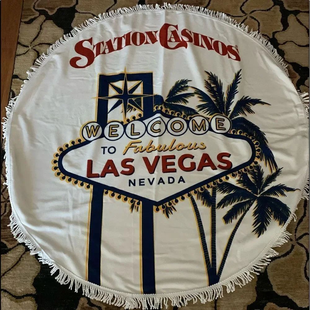 Welcome To Fabulous Las Vegas Station Casino White Red Yellow Round Beach Towel